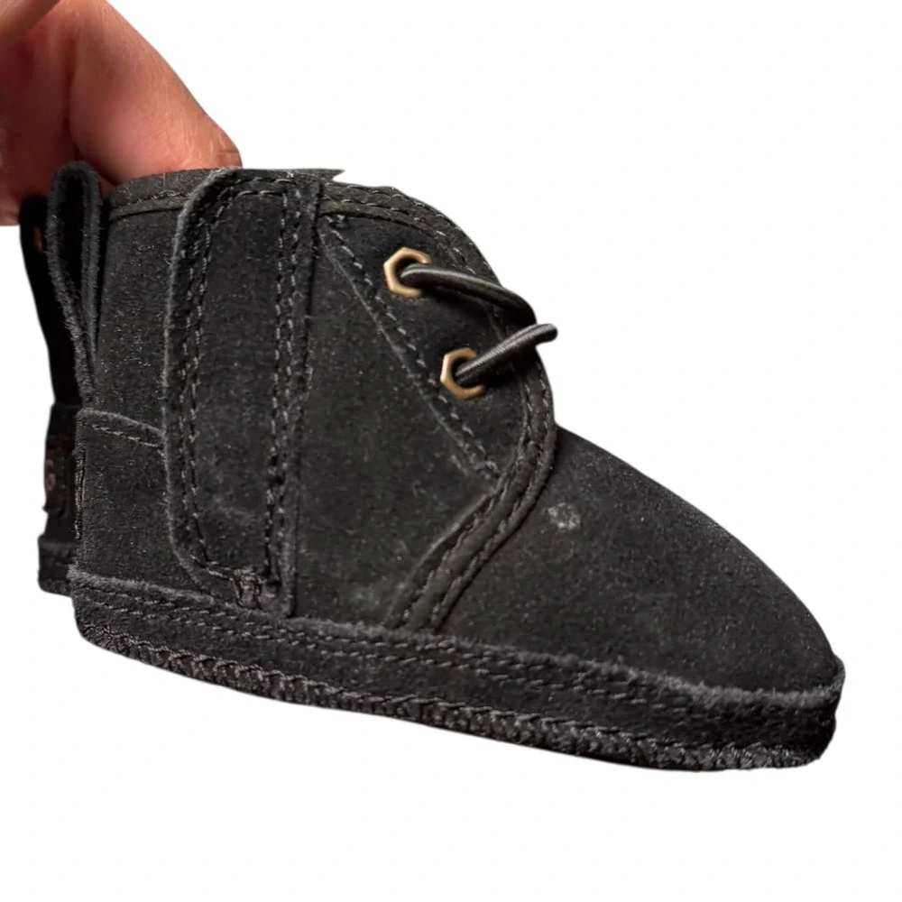 UGG Baby Neumel Black Suede Leather Shearling Lined‎ Lace Up Boots Shoes SU